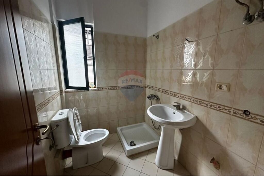 Apartament 2+1+2 ne shitje , Vlore