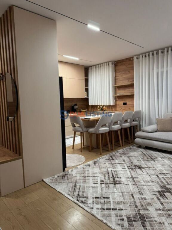 🏡 Jepet me qira apartament 2+1+2 tek Rruga e Dibrës, pranë Shkollës së Bashkuar