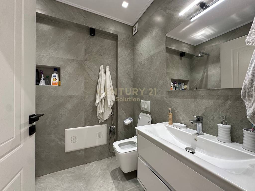 APPARTAMENTO 3+1+2+ VERANDE IN VENDITA VICINO VILLA L !