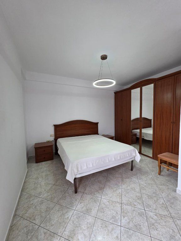Qera, Apartament 3+1+2, Rruga Siri Kodra, Tirane