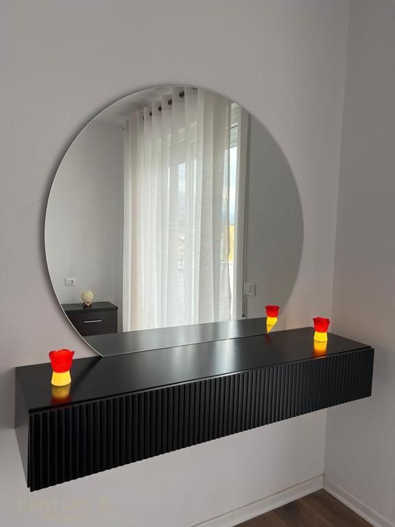 Japim me qira apartament 2+1+verandë te Rruga e Dibrës!