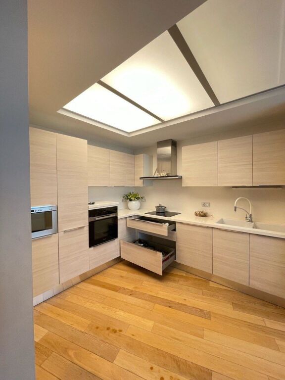 Appartamento di lusso 3+1 in affitto📍stadio Air Albani, via Elbasanit