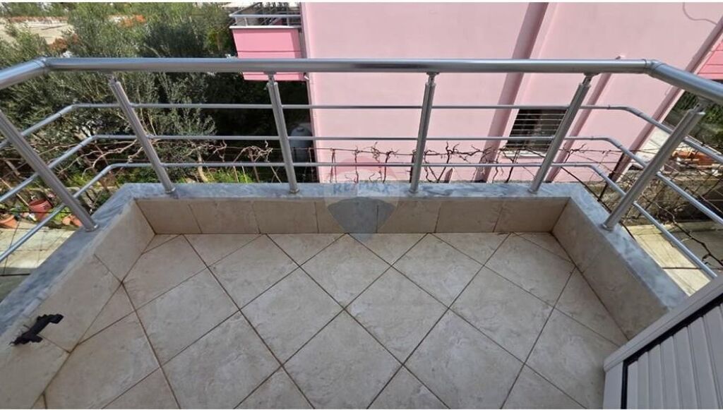 Apartament 2+1 me qera , prane Kalceto Vlora