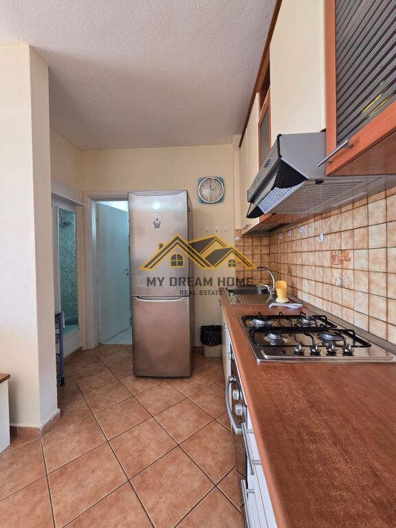 JEPET ME QIRA APARTAMENT 1+1 PLAZH DURRES