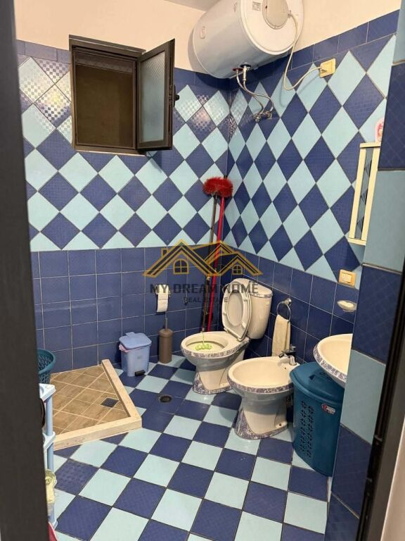 SHITET SHTEPI PRIVATE SHKOZET DURRES!
