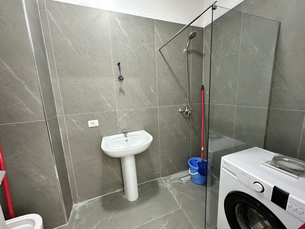 Apartament 1+1 Me Qira 5 Maj