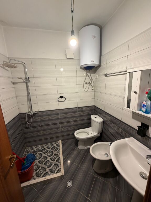 FOR RENT 1+1 APARTMENT IN THE CENTER OF ASTIRI.