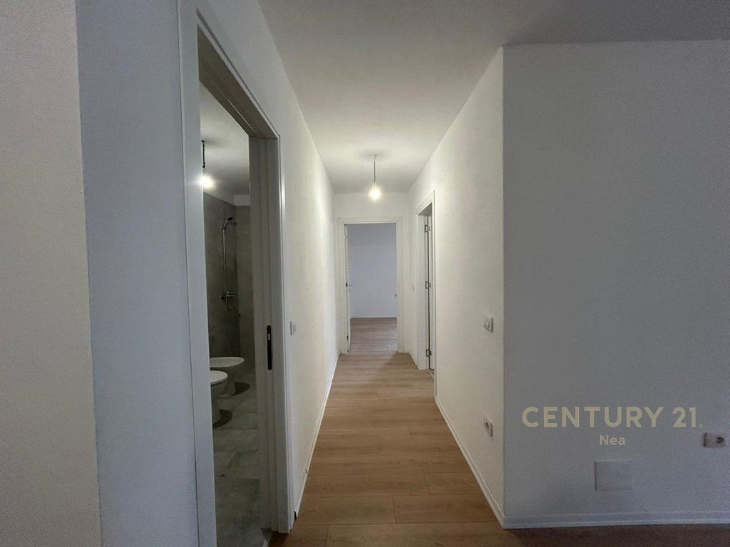 FOR RENT 2+1 APARTMENT WITH PARKING SPACE IN KOMBINAT