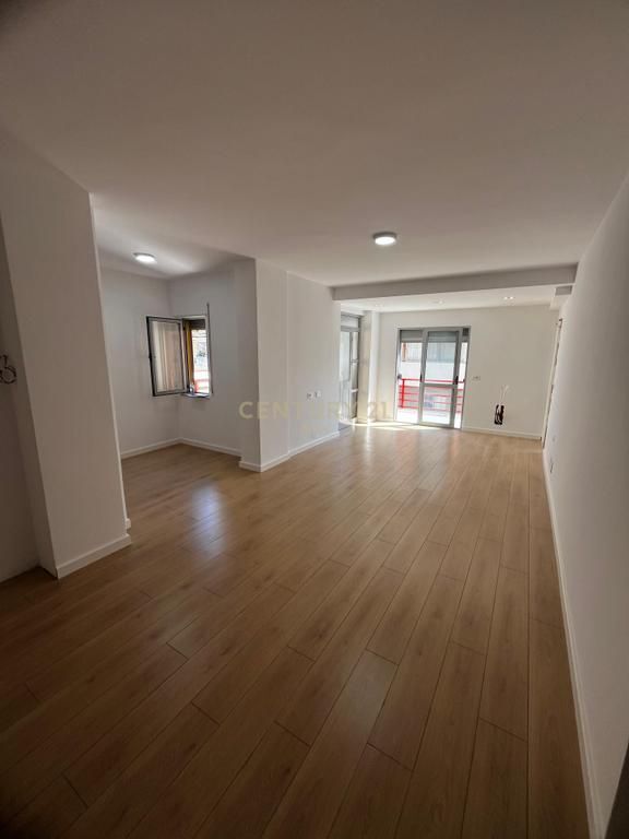 Apartament 2+1 Për Shitje në Plazh, Durrës!