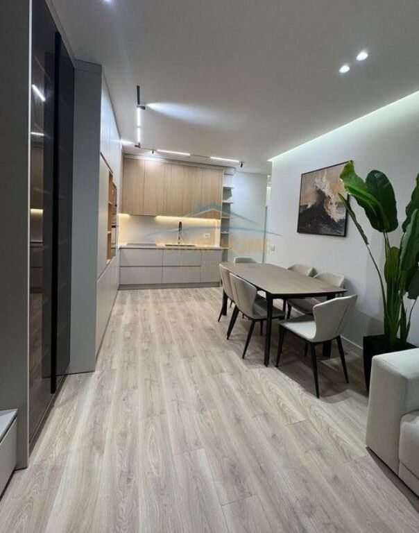 Affitto, Appartamento 2+1, Via Mine Peza, Golden Tower Residence