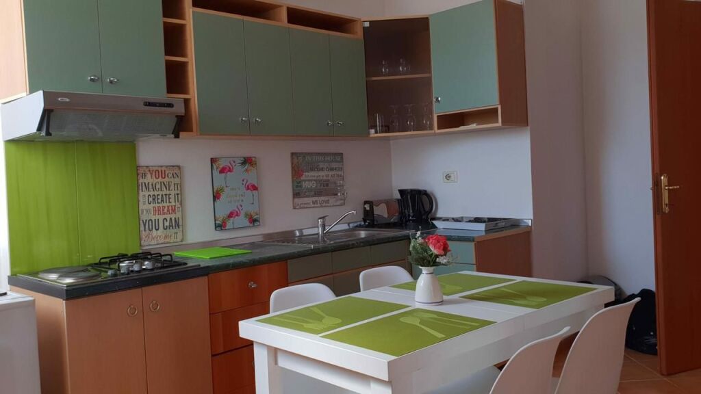 Apartment 1+1 for rent behind Harry Fultz school