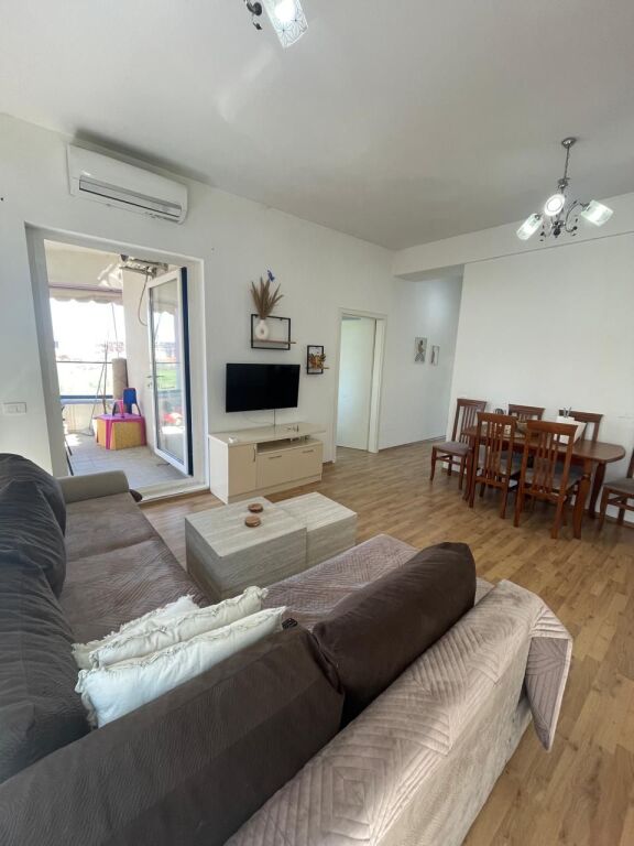 Appartamento 2+1+2 in affitto