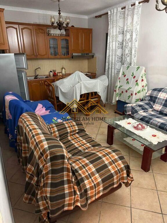 SHITET SHTEPI PRIVATE SHKOZET DURRES!
