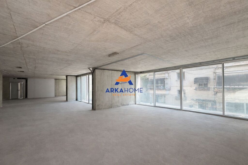 JEPET ZYRE ME QERA 265M2 "NE BLLOK" 9000 EURO (I DISKUTUESHEM)