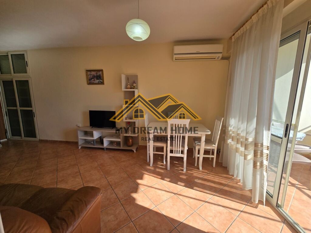 JEPET ME QIRA APARTAMENT 1+1 PLAZH DURRES