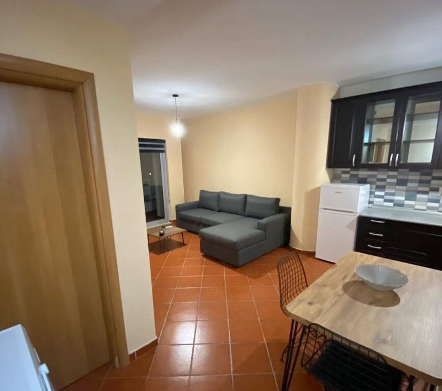 Apartment 1+1 for rent, located in Amfora Palace, Irfan Tomini Street