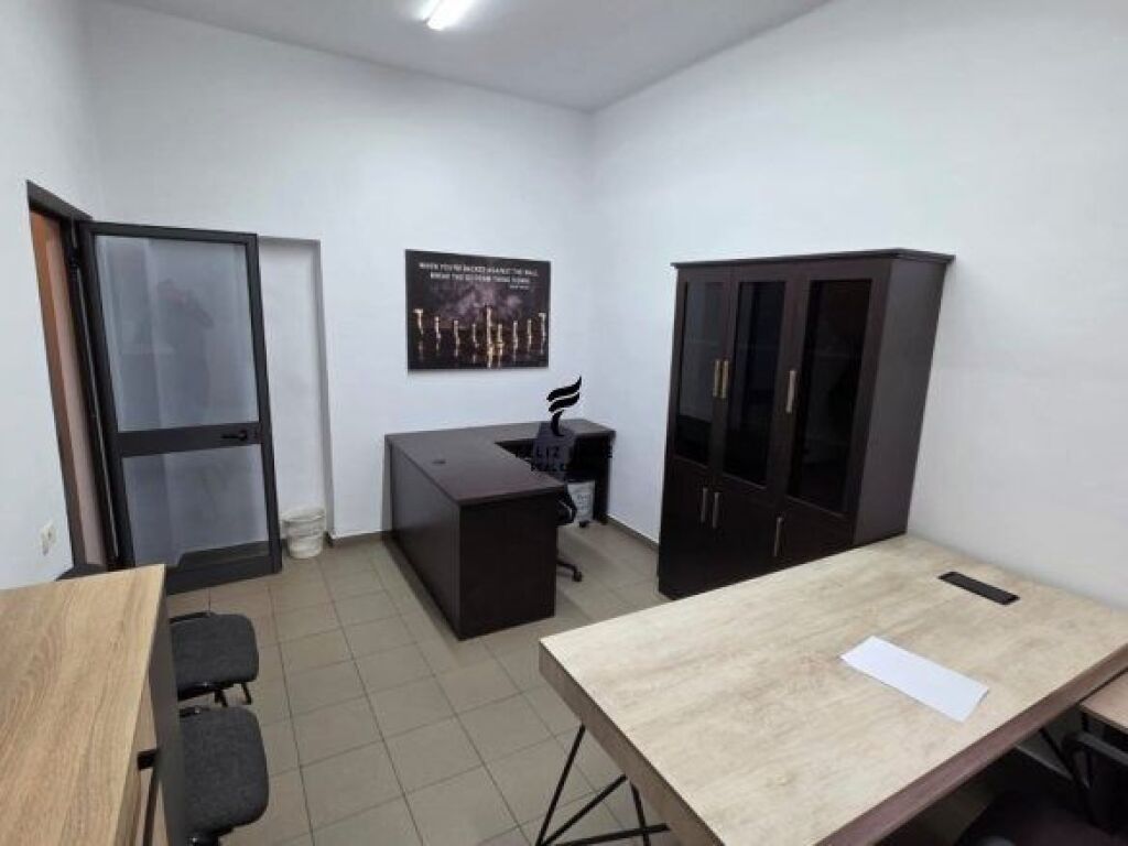 OFFICE FOR RENT 24 M2 BAJRAM CURRI BOULEVARD 70,000 LEKE FH-65747