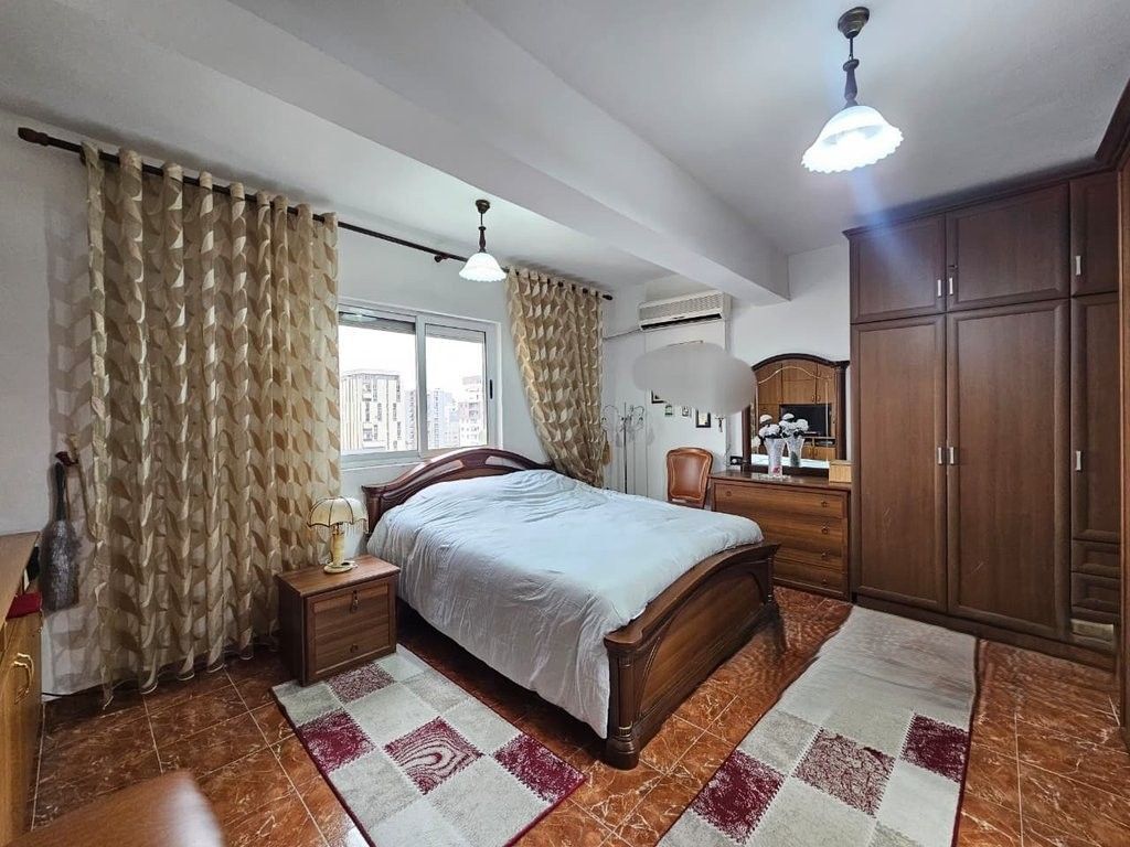 SHITET APARTAMENT 2+1 RRUGA DRITAN HOXHA 158,000 €