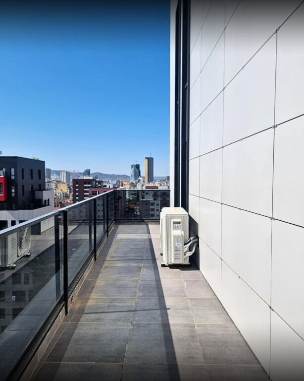 Appartamento 2+1+2 posti auto in affitto Scuola Rossa !
