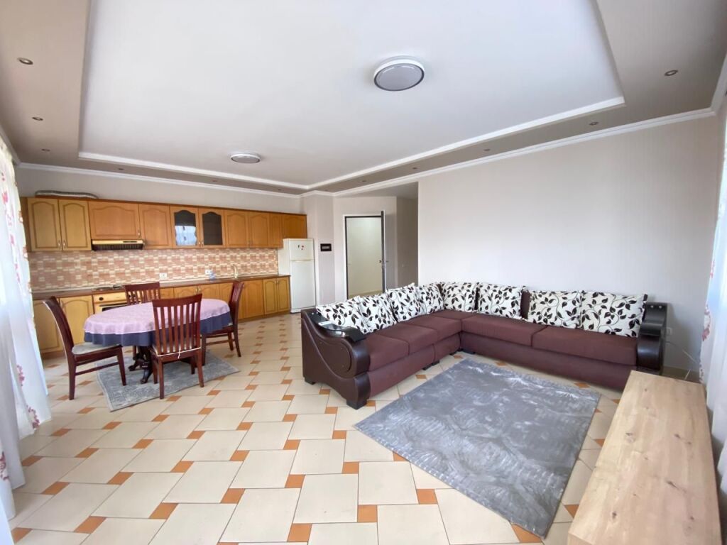 Apartament 1+1 Me Qira,Komuna e Parisit