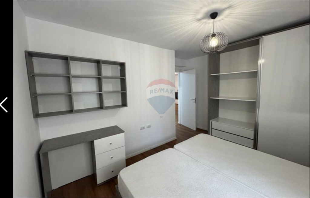 Apartament per shitje 2+1+2 tek Rruga e Elbasanit