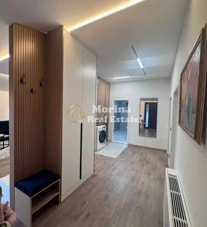 Qera | Vilë 2 + 1 | Laprakë | 900 €/muaj