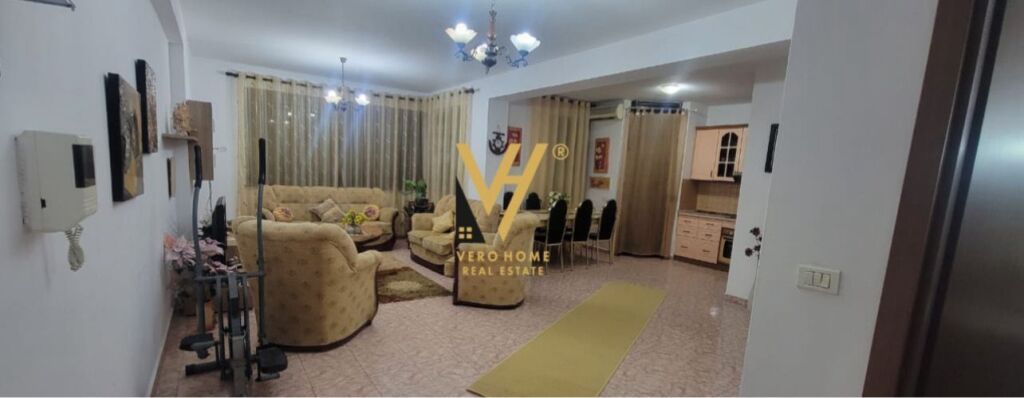 JEPET APARTAMENT 2+1+2+BLK ME QERA NE BLLOK 90.000 LEKE