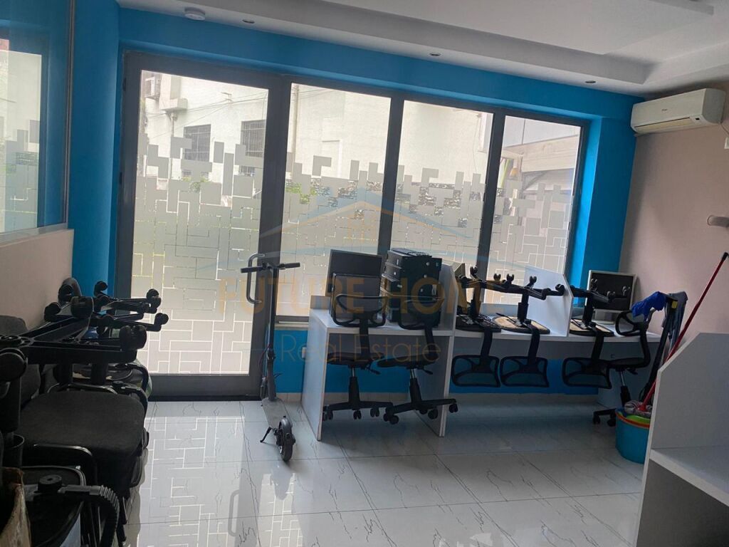 Qira, Ambient për Zyra, Selvia,Tirane