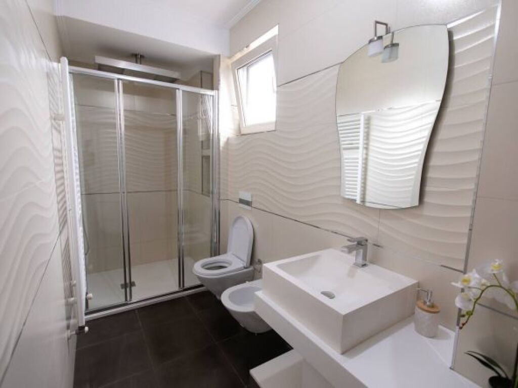 Appartamento di lusso 3+1 in affitto📍stadio Air Albani, via Elbasanit