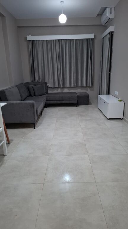 Apartament me qera 1+1 Afer milo 2000
