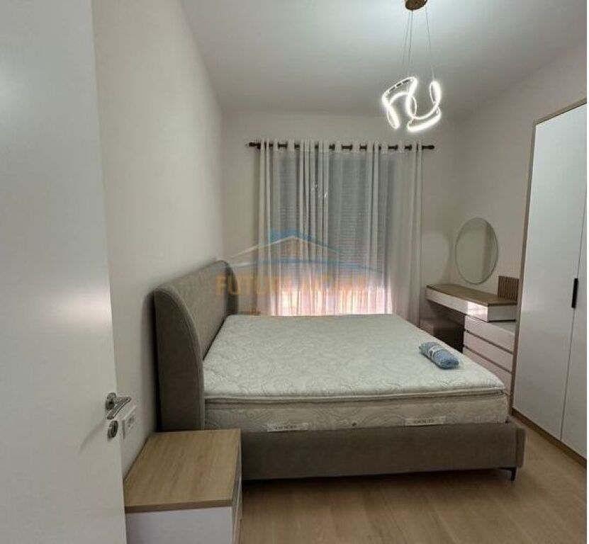 Affitto, Appartamento 1+1, Complesso Delijorgji, Tirana.