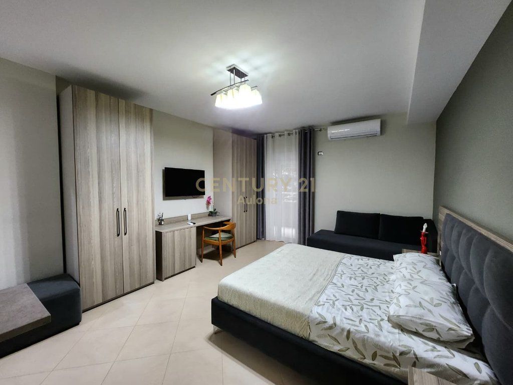 Apartament për Shitje pranë Marina Bay Resort, Lungomare