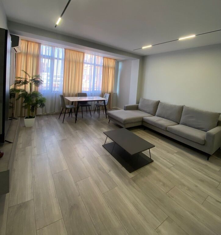 🏡 Shitet Apartament 2+1 – Rruga Frosina Plaku, Tiranë ✨
