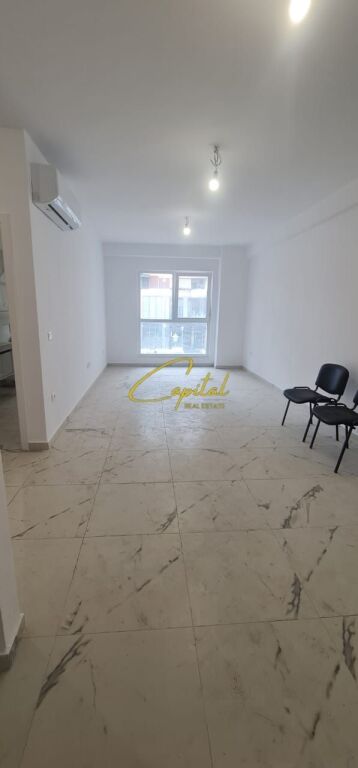 ZYRE ME QIRA 79 M2 RRUGA DRITAN HOXHA 45.000 LEKE