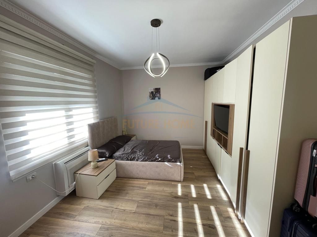 For sale, Apartment 2+1+2, Botanical Garden, Tirana