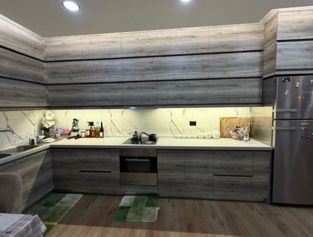 📌Apartament 2+1 në Shitje  – Komuna e Parisit