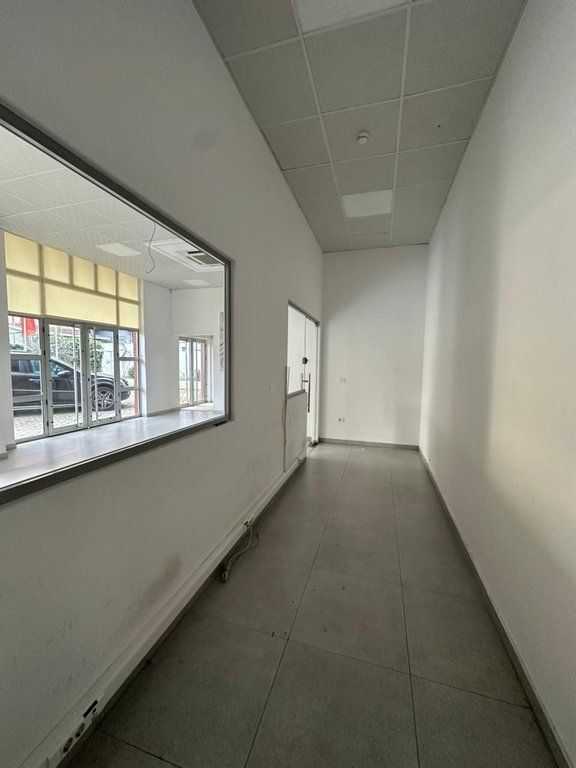 Qera, Godine 4-Kateshe, Rruga e Kavajes, Tirane.