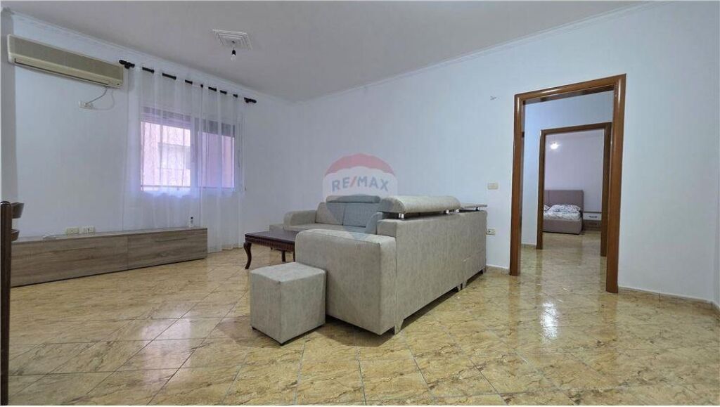 Apartament 2+1 me qera , Rruga e Cipajve