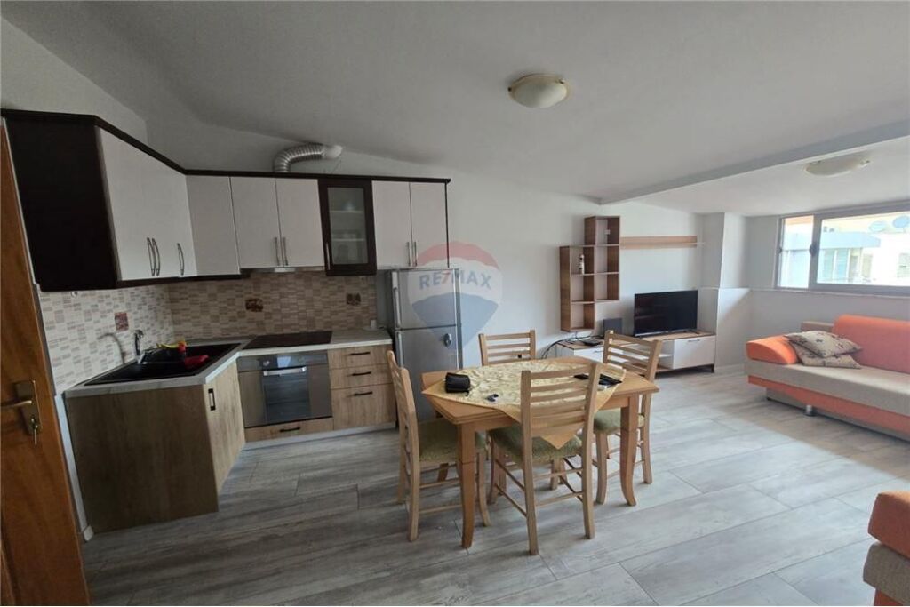Apartament 1+1 ne shitje , Lungomare