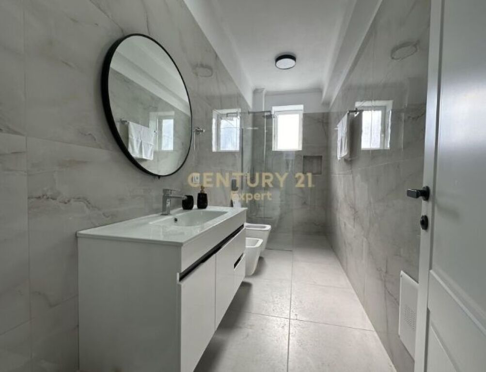 Appartamento 3+1 con 2 posti auto in affitto