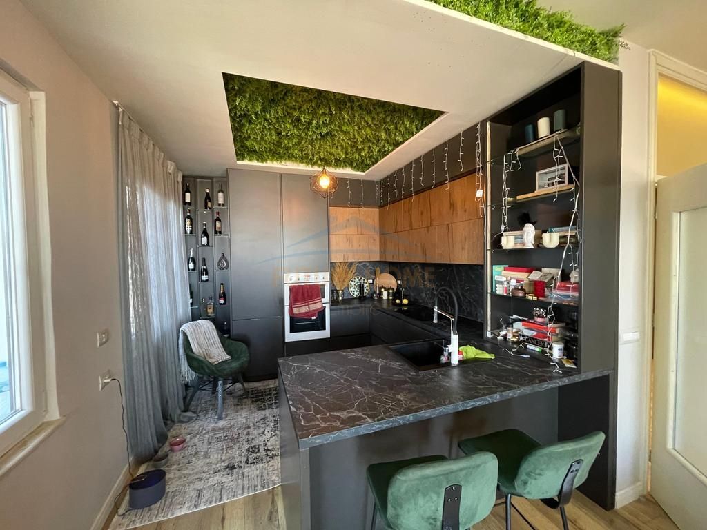 For sale, Apartment 2+1+2, Botanical Garden, Tirana