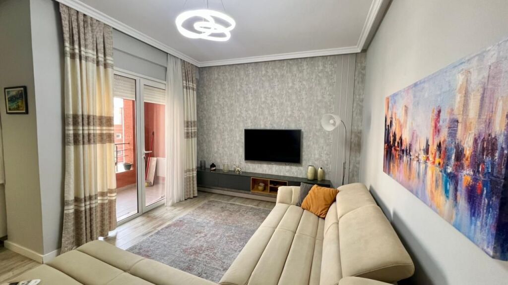 🏡 FOR RENT: 2+1+2 Balconies 📍 Botanical Garden Area (Near the Mosque) – 58,000 ALL/Month – 1st Floor – 110 m² || Detailed Investment ✨️