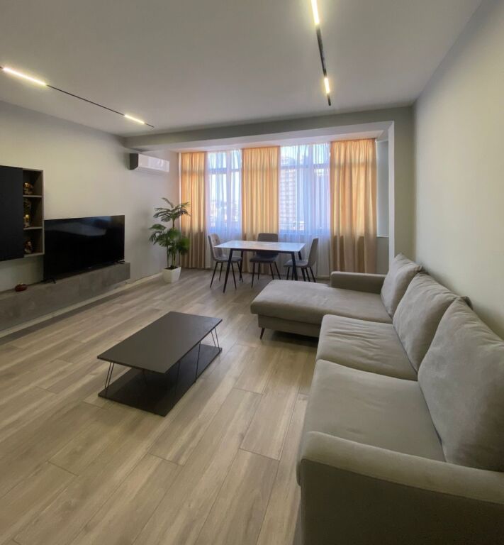 🏡 Shitet Apartament 2+1 – Rruga Frosina Plaku, Tiranë ✨