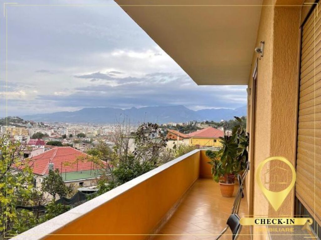 Two-storey villa for sale in Kombinat