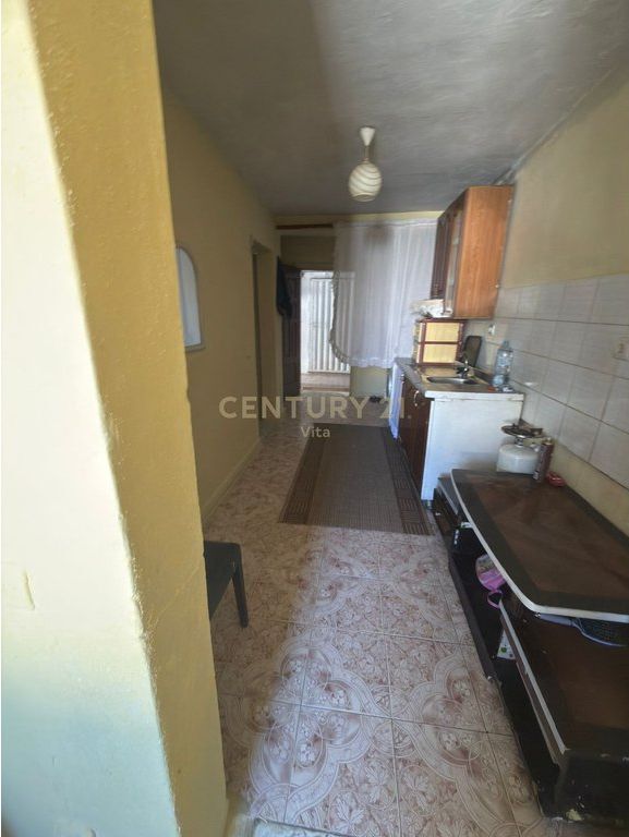 APARTAMENT 1+1 PËR SHITJE NË PLAZH, RROTA E KUQE !!