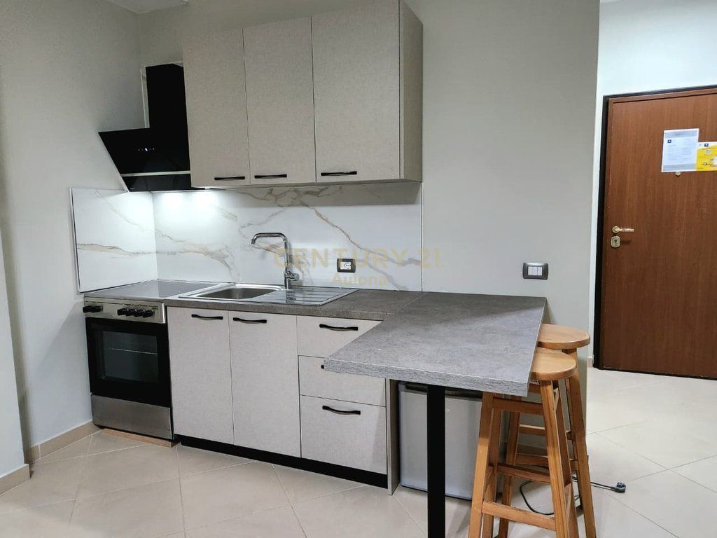 Apartament për Shitje pranë Marina Bay Resort, Lungomare