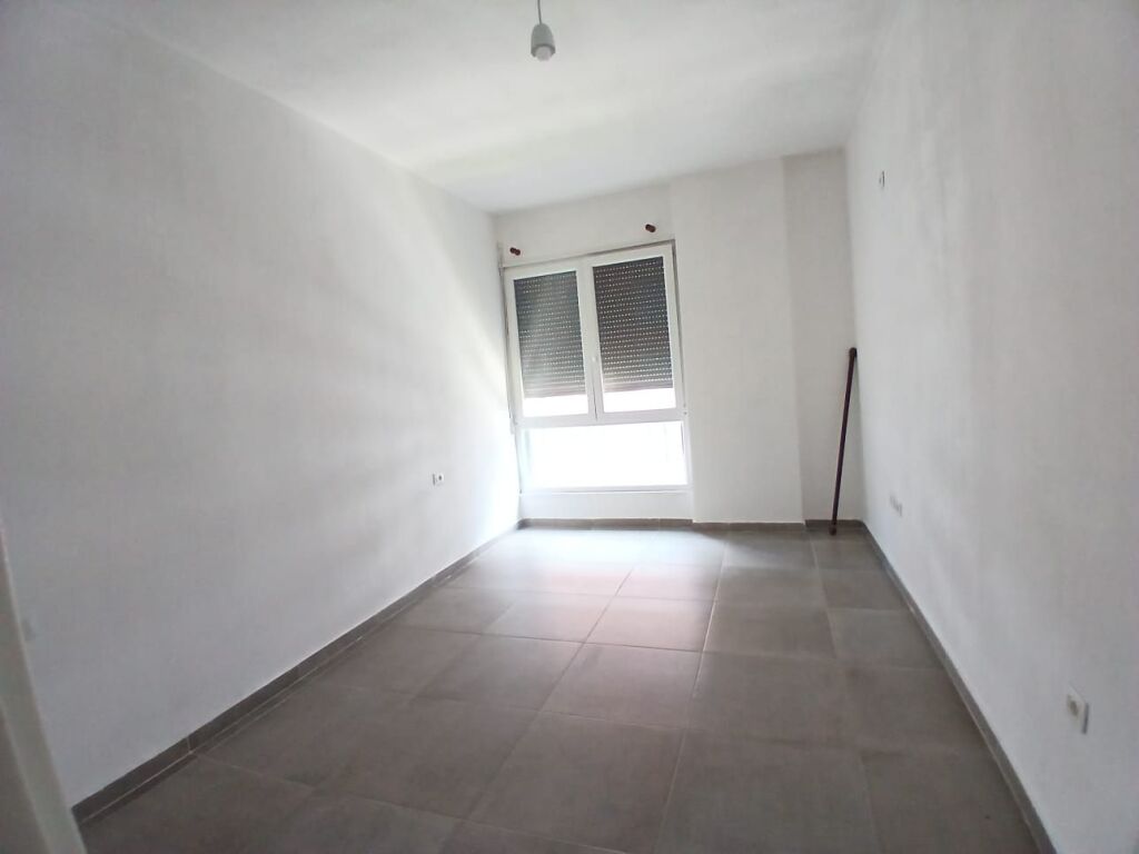 For rent apartment 2+1+2 bathrooms at 5 Maji Street inert complex
