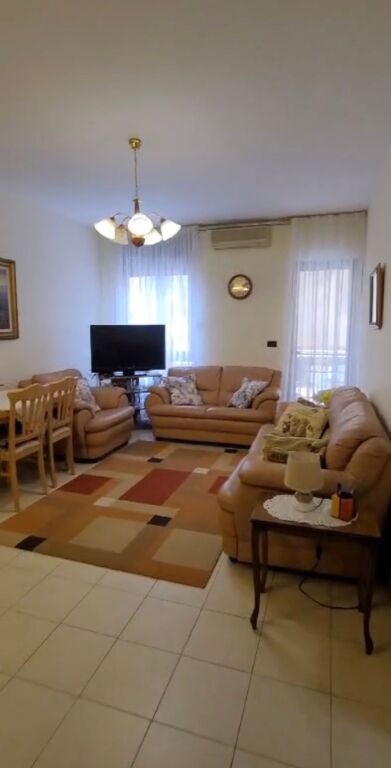 Apartment 1+1 for rent at the Paris Municipality