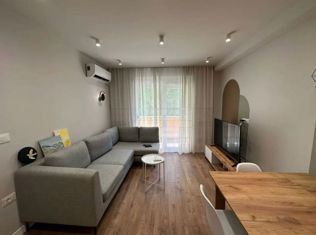 Apartment 1+1 for rent at Harry Fultz.