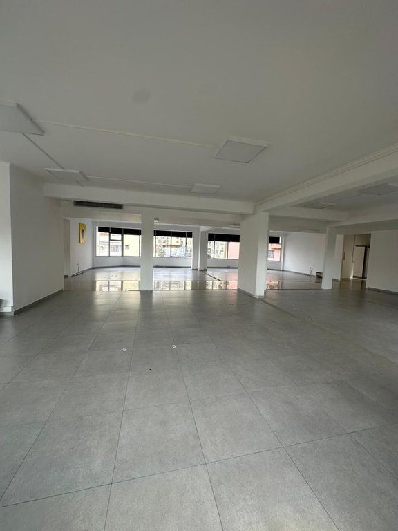 Qera, Godine 4-Kateshe, Rruga e Kavajes, Tirane.